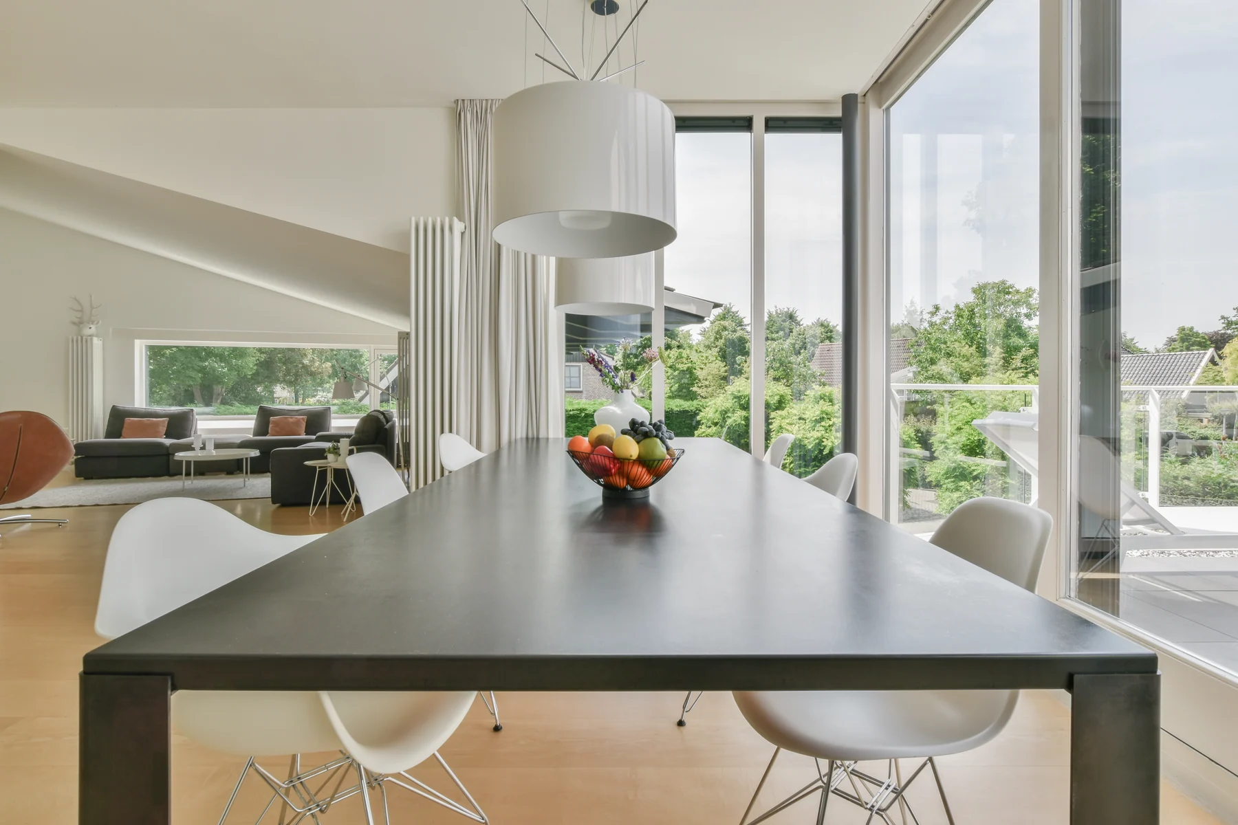 Bright modern dining room illustrating a home search planned around a comfortable payment